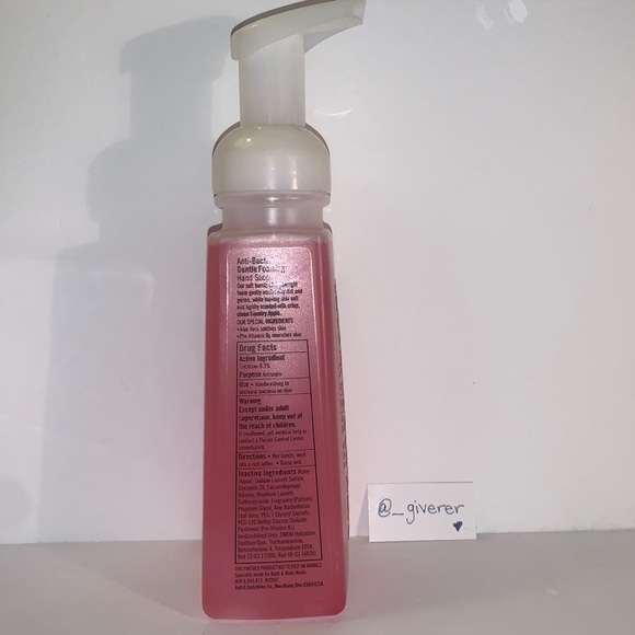 Country Apple 🍎 Gentle Foaming Anti-Bacterial Hand Soap - Picture 3 of 7